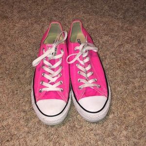 pink converse